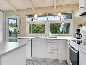 House with barbeque, sauna & terrace - Image 3