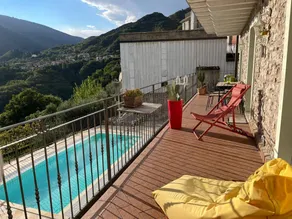 Apartamento vacacional con jardín, terraza y barbacoa - Image 2