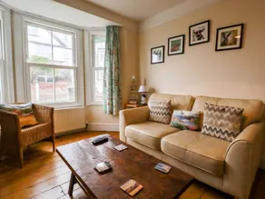Child-friendly cottage with garden | Beach view - Image 5