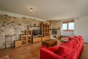 Holiday Home 'La Alameda' with Private Pool, Garden, Barbecue & Wi-Fi - Image 5