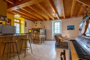 Holiday home with barbeque, terrace & garden | Mountain view - Image 4