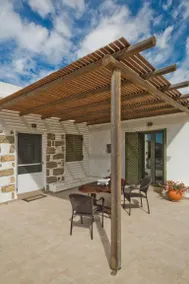 Flat with garden & terrace | City view - Image 2