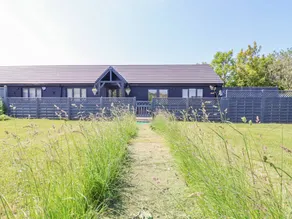 Nice cottage with garden - Image 2