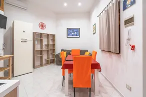 Charmant appartement de vacances avec internet haut débit et terrasse | Vue ville | Adapté au travail à distance | Avec animaux acceptés - Image 5