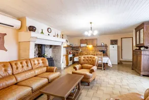 House with barbeque, garden & terrace | Garden view - Image 3