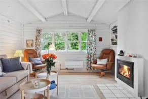Lovely holiday home with garden, BBQ & terrace | Dogs allowed - Image 5