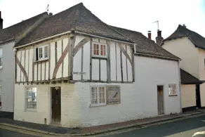 Children-friendly lovely cottage with garden - Image 2