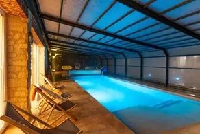 Children-friendly villa with terrace, garden & jacuzzi | Pool view | Pets are welcome - Image 5