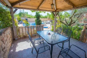 Wohnung mit Pool, Grill und Garten - Image 5
