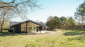 House with terrace - Image 2