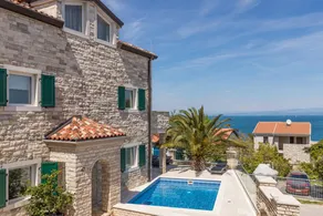Fully equipped spacious villa with BBQ, private pool & terrace | Beach view - Image 3