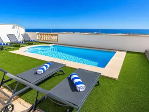 Villa mit Grill, Terrasse und Garten | Meerblick - Image 2