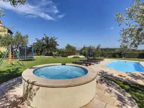 Charming apartment with pool, hot tub & terrace | Dogs allowed - Image 3