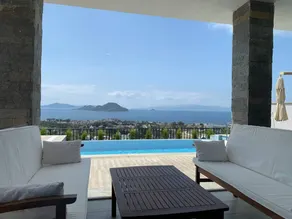 Villa with terrace, garden & barbecue - Image 4
