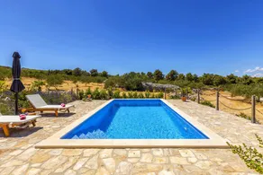 Child-friendly charming holiday home - Image 5