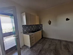 Wohnung mit Garten und privatem Pool - Image 3
