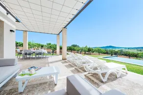 Family-friendly wonderful villa with terrace, private pool & barbeque - Image 2