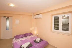 Nice holiday apartment with pool & BBQ | Sea view - Image 4