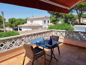 Spacious house in L'Escala, near the beach, ideal for families - Image 2