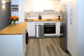 Holiday Home 'Spacious Apartment in Triana' with Wi-Fi and Air Conditioning - Image 4