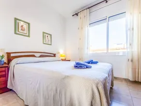 Kinderfreundliches Apartment mit Garten, Pool und Terrasse | Neben dem Strand - Image 4