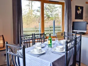 Cottage with garden - Image 5
