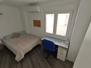 Private room with terrace - Image 5