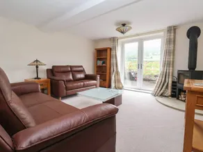 Cottage with garden - Image 4