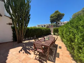 Ferienhaus mit Garten und Pool - Image 4