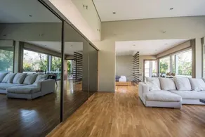 Children-friendly apartment with terrace & garden | Garden view | Perfect for remote work - Image 3