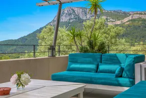 Mediterrane Villa mit Panoramablick auf das Meer - Image 3