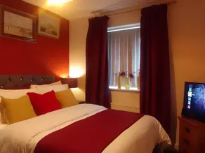 Flat with barbecue & garden - Image 3
