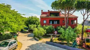 Flat with garden, barbecue & terrace - Image 5