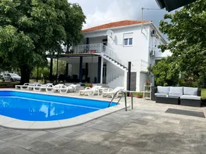 Wohnung mit Grill, Terrasse und Pool - Image 5