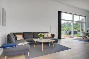 Maison avec jacuzzi et terrasse - Image 5