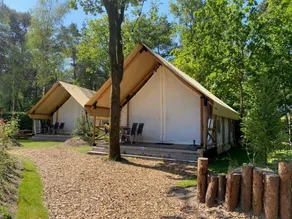 Cabin with garden - Image 2