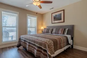 Family-friendly lovely house with terrace, pool & barbeque | Lake view - Image 3