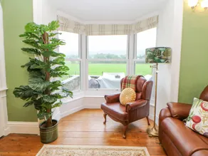 Children-friendly cottage with barbeque & garden | Pet-friendly - Image 3