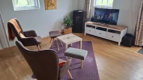 Holiday home with terrace & garden - Image 2