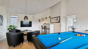 Family-oriented big house with garden, pool & barbeque | Pets allowed - Image 5
