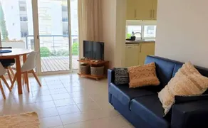 Appartement avec jardin, jacuzzi et piscine privée | Vue jardin - Image 2