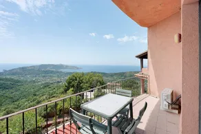 P. R. Club - Two-Room Faro 33 with Sea View, Private Terrace and Air Conditioning - Image 2
