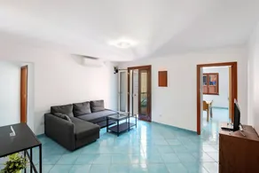 Holiday apartment | City view - Image 5