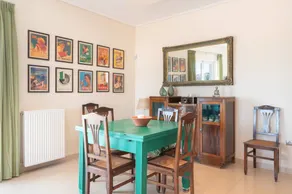 Holiday apartment with BBQ, garden & terrace | Garden view - Image 5
