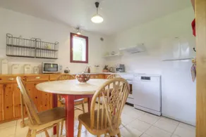 Gite with BBQ & garden - Image 5