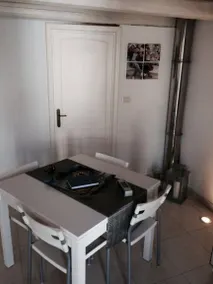 Ferienwohnung mit Terrasse, Whirlpool und Grill | Stadtblick - Image 5