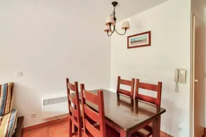 Apartment with pool - Image 5