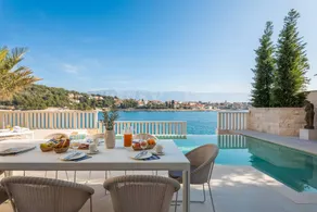 Villa con idromassaggio, griglia e piscina privata | Vista sulla natura - Image 3