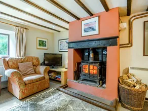 Cottage with garden & barbecue - Image 4