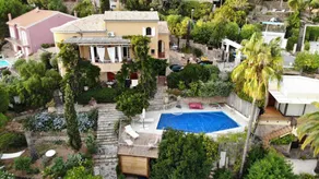 Bed and breakfast avec terrasse, piscine et jardin | Vue montagne - Image 5